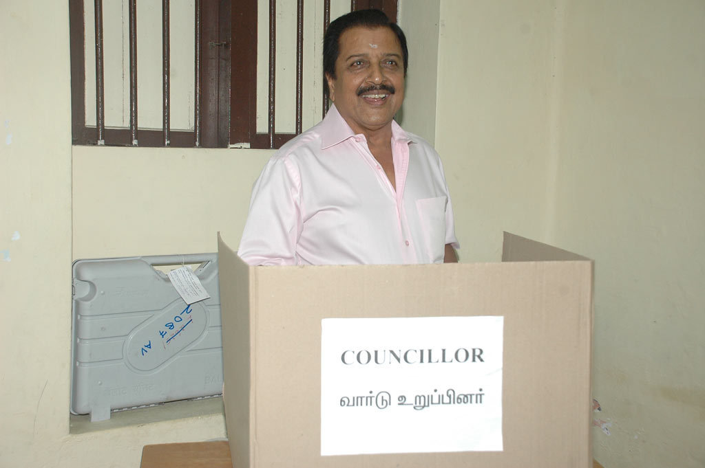 Sivakumar - Kollywood Celebrities Cast Their Votes - Pictures | Picture 104410